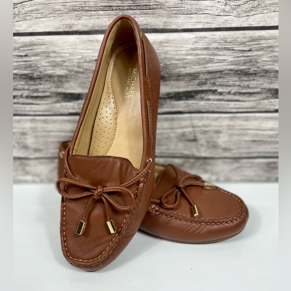 Michael Kors Brown Leather Flats/Loafers -Size 6